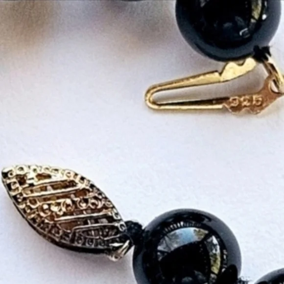 Vintage Silver and Black Onyx Bracelet - Picture 5 of 7